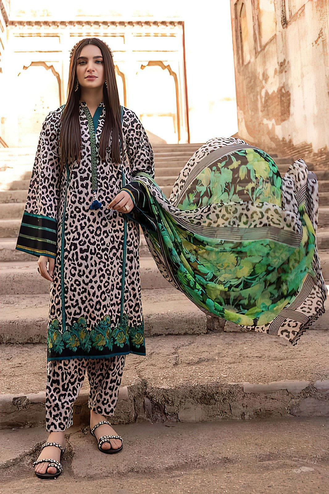 3PC Digital Printed Khaddar Unstitched Suit BB005